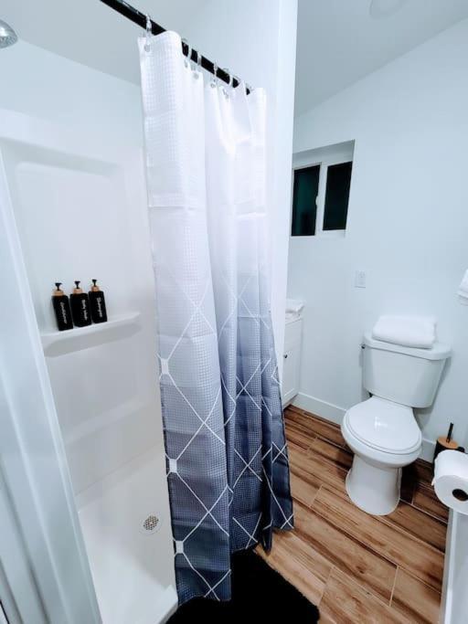 Phoenix Retreat - Studio With King Bed - 10 Min From Airp - Unit C 외부 사진