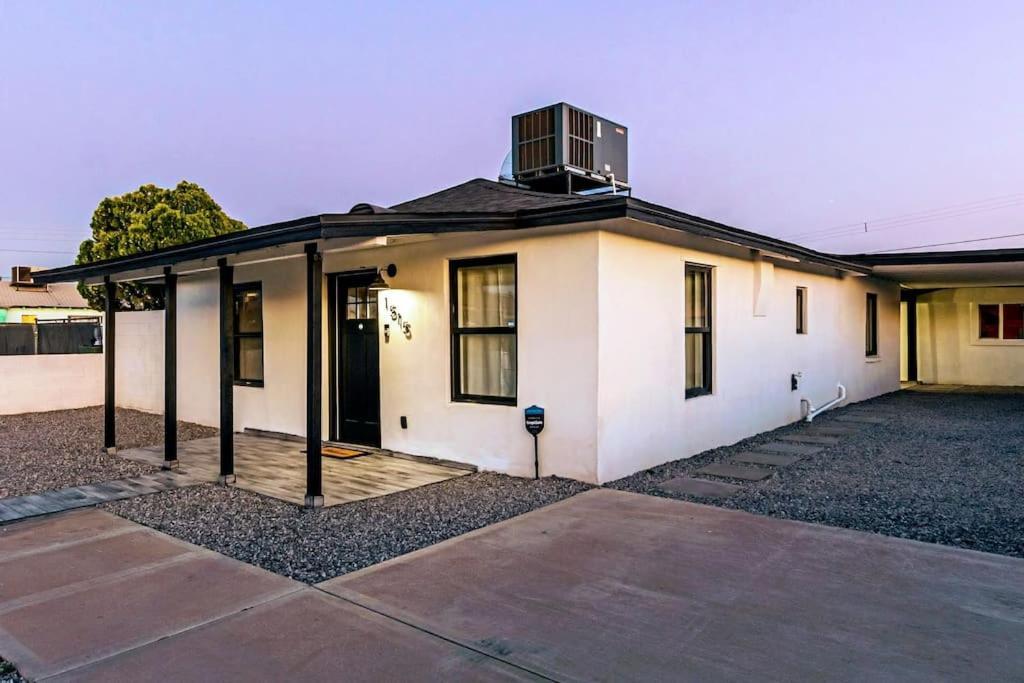 Phoenix Retreat - Studio With King Bed - 10 Min From Airp - Unit C 외부 사진